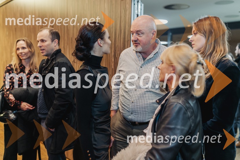  Urška Centa, plesalka flamenka;  Urban Centa, organizator glasbenega programa Nomad, avtorski projekt Jošta Lampreta