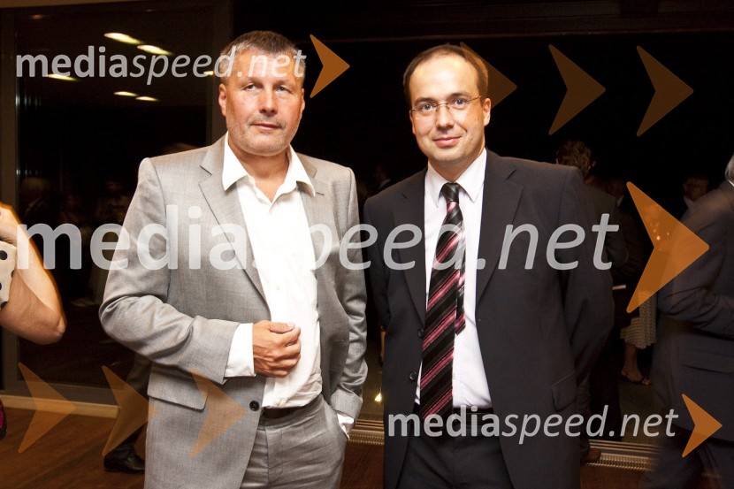 Bojan Požar in Leo Oblak, predsednik uprave družbe Infonet MediaBalet Pink Floyd v izvedbi milanskega gledališča La Scala, sprejem po prireditvi