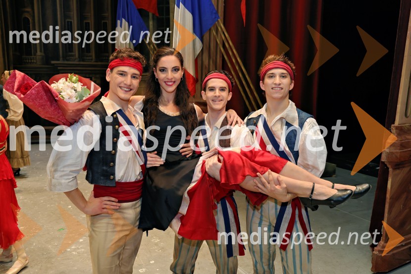  Aleksandar Trenevski, baletni plesalec;  Beatrice Bartolomei, baletna plesalka;  ... ;  ... Plameni Pariza, premiera baleta Opere in Baleta SNG Maribor