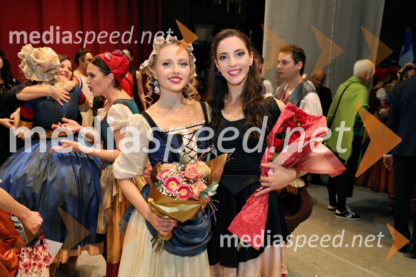  Mina Radaković, baletna plesalka;  Beatrice Bartolomei, baletna plesalkaPlameni Pariza, premiera baleta Opere in Baleta SNG Maribor