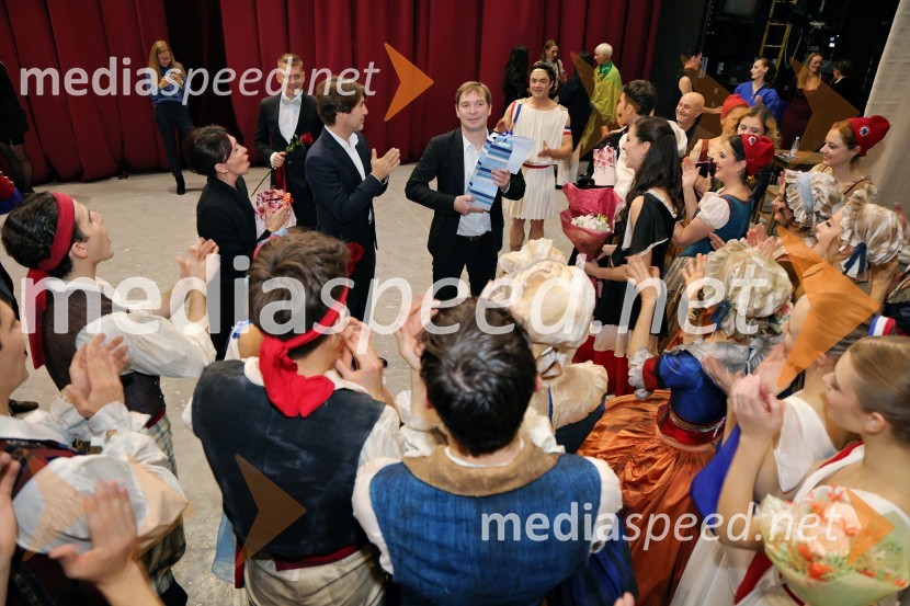  Edward Clug, umetniški direktor, Balet SNG Maribor;  ... Plameni Pariza, premiera baleta Opere in Baleta SNG Maribor