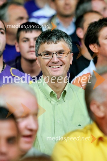  ... ;  Franci Pliberšek, lastnik in generalni direktor podjetja MIK d.o.o.Franci Pliberšek (1966-2024), v spomin podjetniku in filantropu