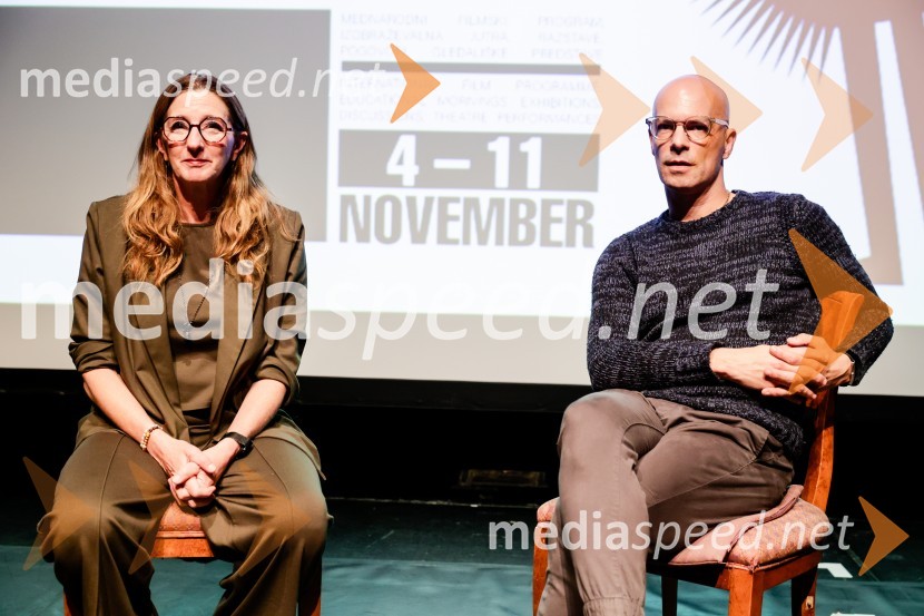  Beth Lane, igralka, producentka, pisateljica;  Branislav Cerović, producentNezlomljivi, projekcija filma v Mini teatru