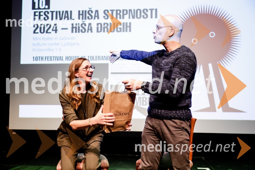  Beth Lane, igralka, producentka, pisateljica;  Branislav Cerović, producentNezlomljivi, projekcija filma v Mini teatru