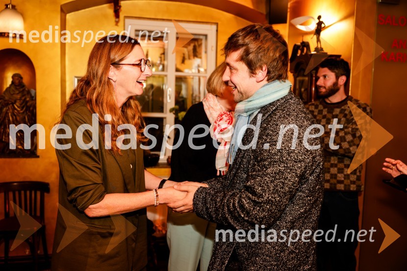  Beth Lane, igralka, producentka, pisateljica;  ... Nezlomljivi, projekcija filma v Mini teatru