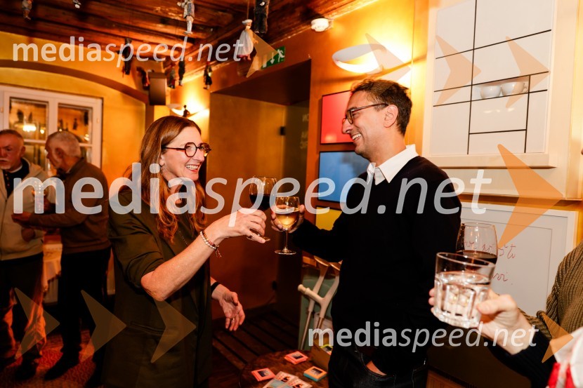  Beth Lane, igralka, producentka, pisateljica;  ... Nezlomljivi, projekcija filma v Mini teatru