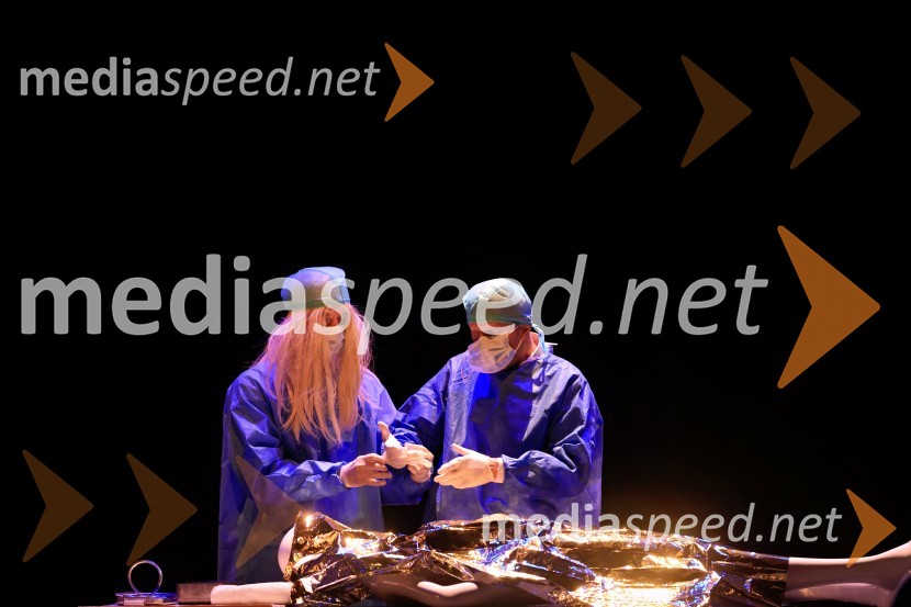  Domen Valič, igralec;  Borut  Veselko, igralecŽivljenje v teatru, premiera, Mestno gledališče Ptuj