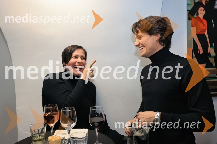  Nuška Drašček, pevka;  Domen Valič, igralecŽivljenje v teatru, premiera, Mestno gledališče Ptuj