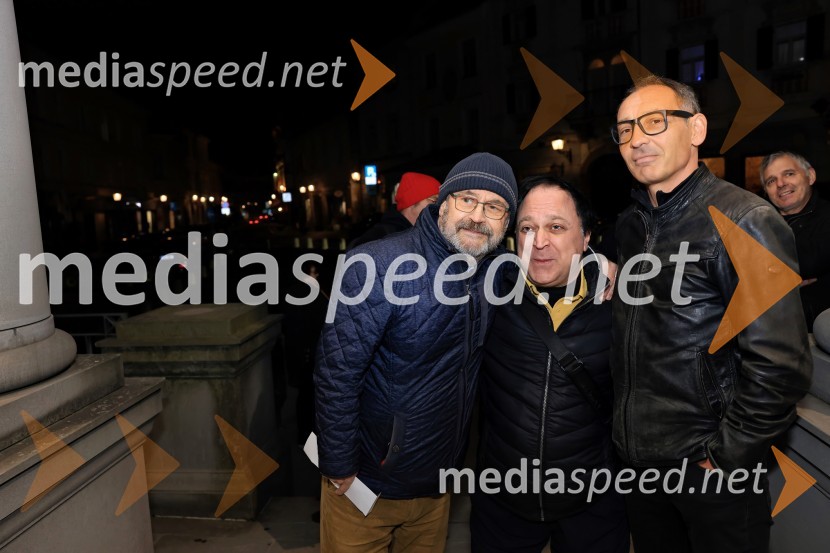  Vlado Novak, igralec;  ... ;  Tadej Toš, igralecŽivljenje v teatru, premiera, Mestno gledališče Ptuj