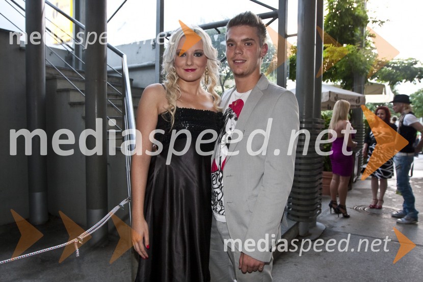 Mitja Šinkovec, član skupine Tangels z dekletomPremiera videospota: Life goes up, skupine Tangels