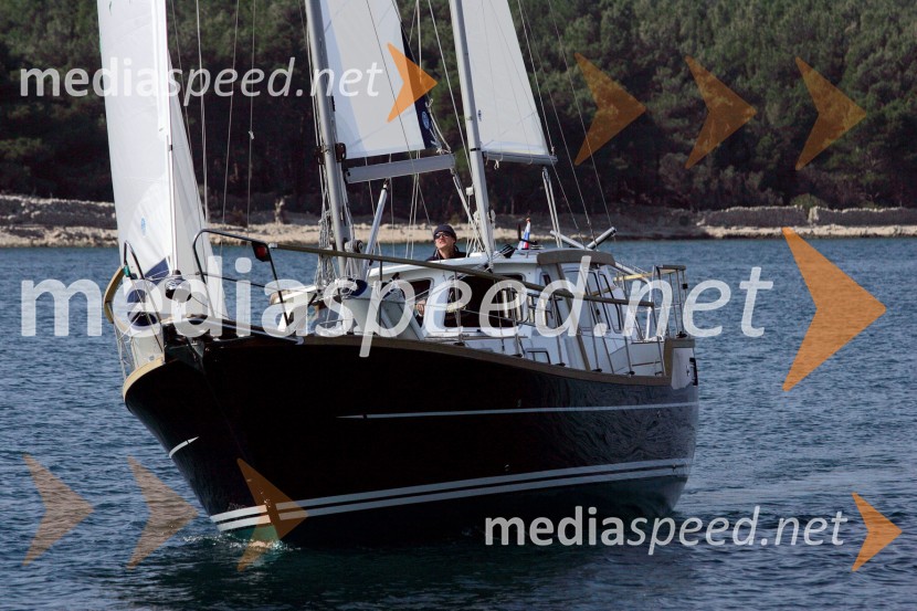 Jadrnica Nauticat 331Jadrnica Nauticat 331, test