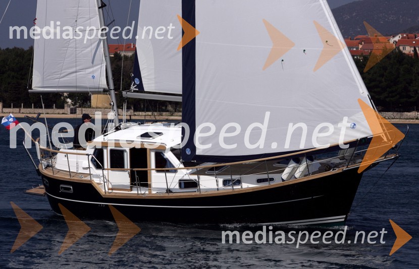 Jadrnica Nauticat 331Jadrnica Nauticat 331, test