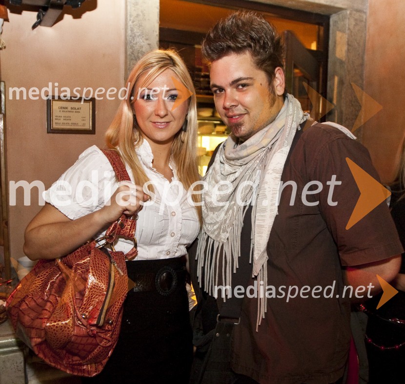 Kaly Kolonič, glasbena piarovka in Nejc Simšič, novinarPremiera videospota: Life goes up, skupine Tangels