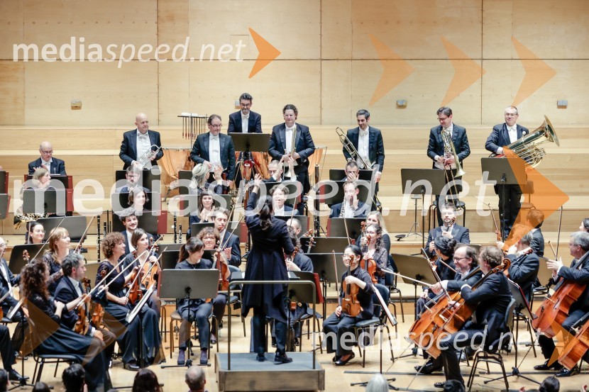  Shiyeon Sung, dirigentkaSimfonični orkester iz Antwerpna, koncert v Cankarjevem domu