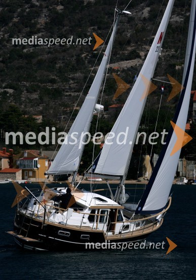 Jadrnica Nauticat 331Jadrnica Nauticat 331, test