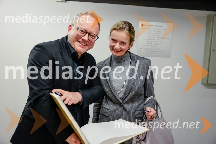 mag. Aleš Drenik, vodja programa resne glasbe, opere in balet, Cankarjev dom;  ... Simfonični orkester iz Antwerpna, koncert v Cankarjevem domu