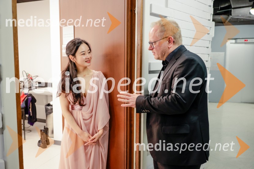  Darinka Pavlič Kamien, strokovnjakinja za komuniciranje; mag. Aleš Drenik, vodja programa resne glasbe, opere in balet, Cankarjev domSimfonični orkester iz Antwerpna, koncert v Cankarjevem domu