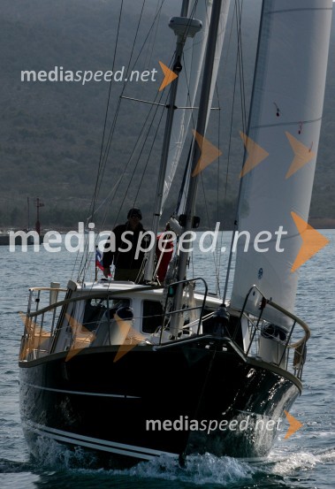 Jadrnica Nauticat 331Jadrnica Nauticat 331, test