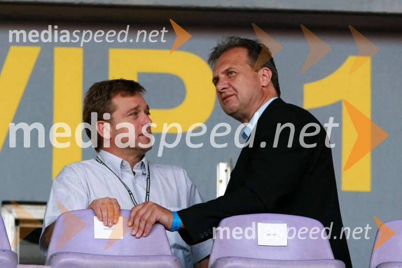 Bojan Ban, direktor NK Maribor in Ivan Simič, predsednik Nogometne zveze SlovenijeNogometna tekma, Superpokal 2009, NK Maribor:NK Interblock
