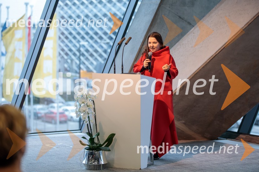  Tjaša Kolenc Filipčič, vodja upravljanja z blagovno znamko in direktorica marketinga v Skupini TriglavEffie dan 2024