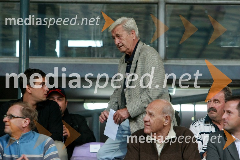 Rudi Turk, dr. med. in nekdanji predsednik kluba NK MariborNogometna tekma, Superpokal 2009, NK Maribor:NK Interblock