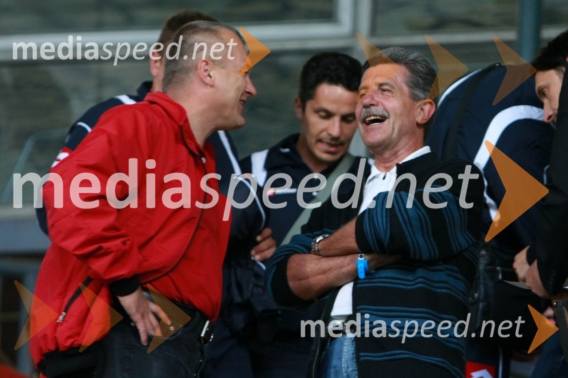 Franc Kangler, župan Mestne občine Maribor in Drago Cotar, predsednik uprave Zavarovalnice Maribor in predsednik NK MariborNogometna tekma, Superpokal 2009, NK Maribor:NK Interblock