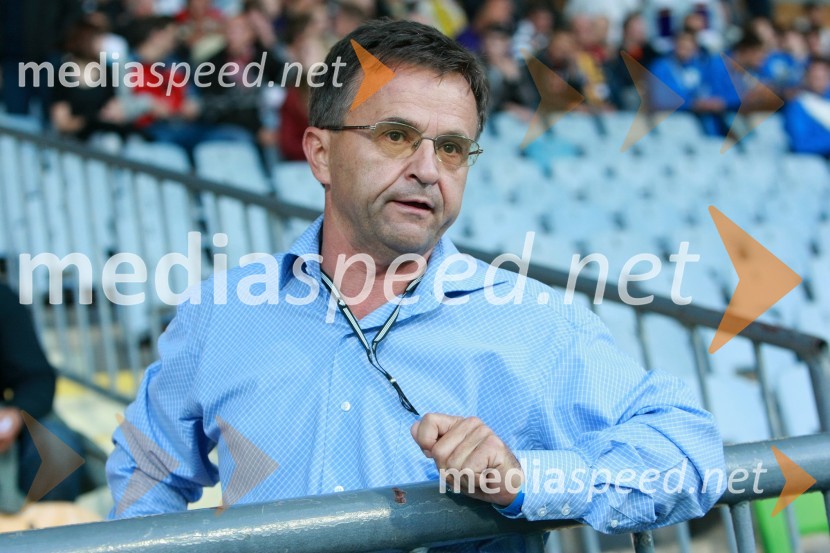 Andrej Zalar, vodja tekmovanja pri Združenju nogometnih klubov 1. slovenske nogometne ligeNogometna tekma, Superpokal 2009, NK Maribor:NK Interblock