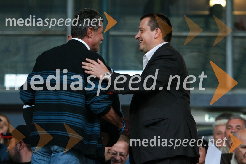 Drago Cotar, predsednik uprave Zavarovalnice Maribor in predsednik NK Maribor in Joc Pečečnik, lastnik podjetja Elektronček in predsednik NK InterblockNogometna tekma, Superpokal 2009, NK Maribor:NK Interblock