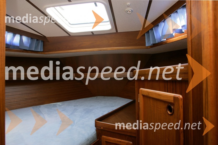 Jadrnica Nauticat 331Jadrnica Nauticat 331, test