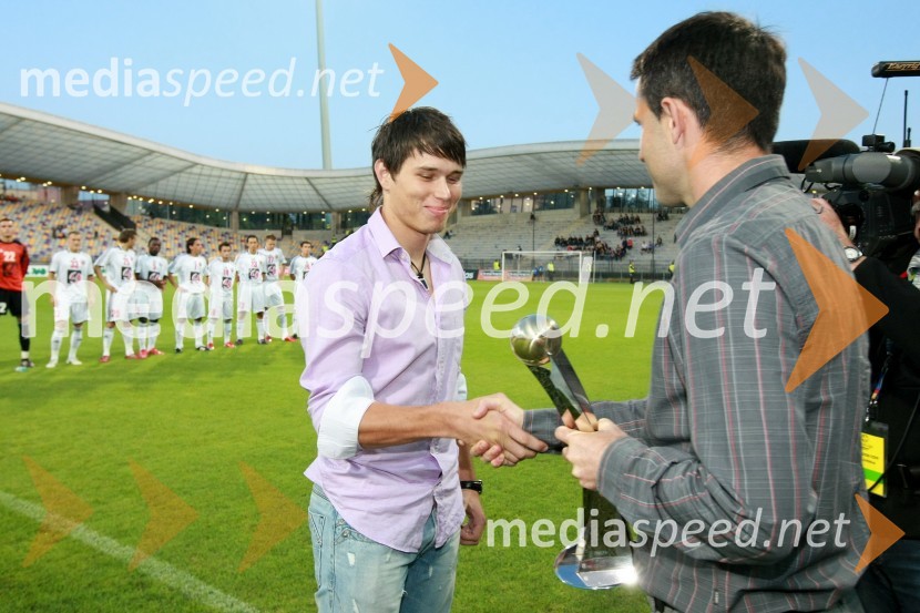 Etien Velikonja, nogometaš NK HIT GoricaNogometna tekma, Superpokal 2009, NK Maribor:NK Interblock