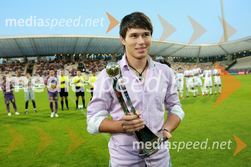 Etien Velikonja, nogometaš NK HIT GoricaNogometna tekma, Superpokal 2009, NK Maribor:NK Interblock