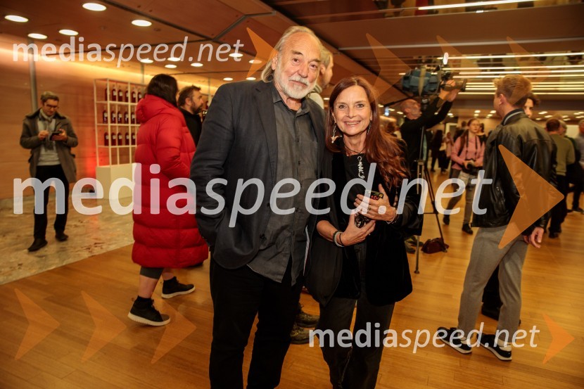  Karpo Godina, režiser;  Darja Hlavka Godina, glasbena oblikovalkaOdprtje 35. Ljubljanskega mednarodnega filmskega festivala Liffe