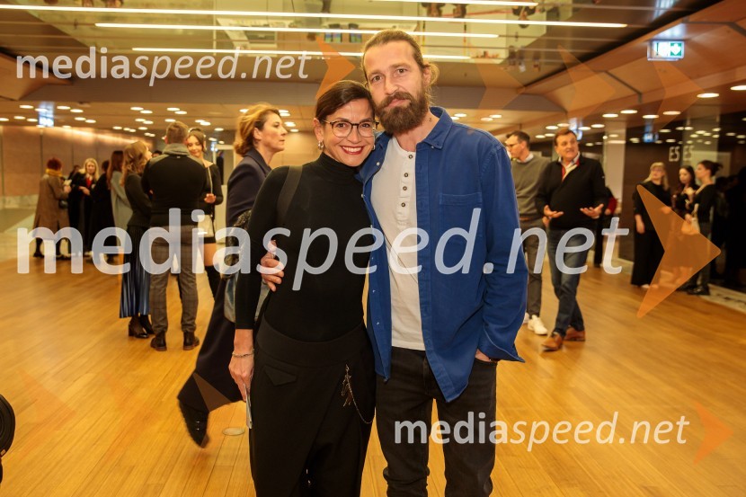  Simona  Belle, služba za stike z javnostmi MGL;  ... Odprtje 35. Ljubljanskega mednarodnega filmskega festivala Liffe