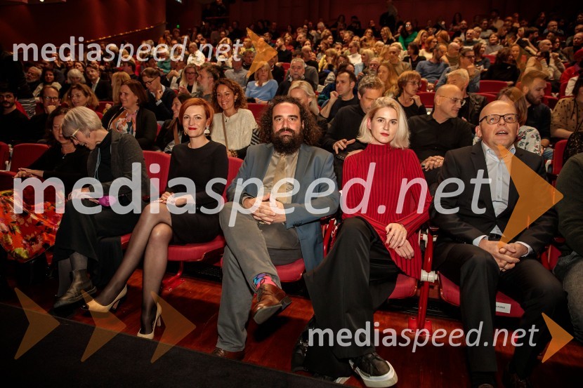 dr. Asta Vrečko, ministrica za kulturo;   Jure Novak, generalni direktor, Cankarjev dom;  ... ;  Simon Popek, programski direktor, festival LIFFeOdprtje 35. Ljubljanskega mednarodnega filmskega festivala Liffe