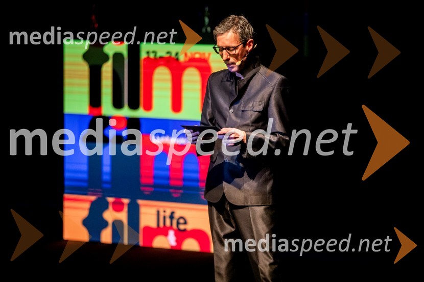  Boštjan Narat, publicist, moderator, igralecOdprtje 35. Ljubljanskega mednarodnega filmskega festivala Liffe