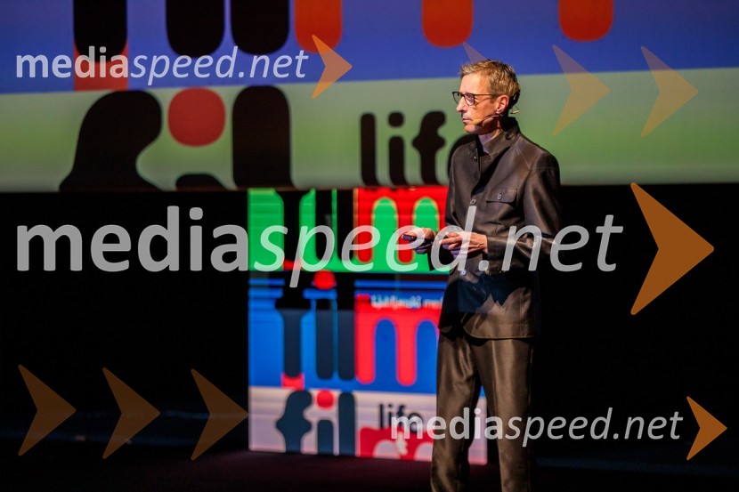  Boštjan Narat, publicist, moderator, igralecOdprtje 35. Ljubljanskega mednarodnega filmskega festivala Liffe