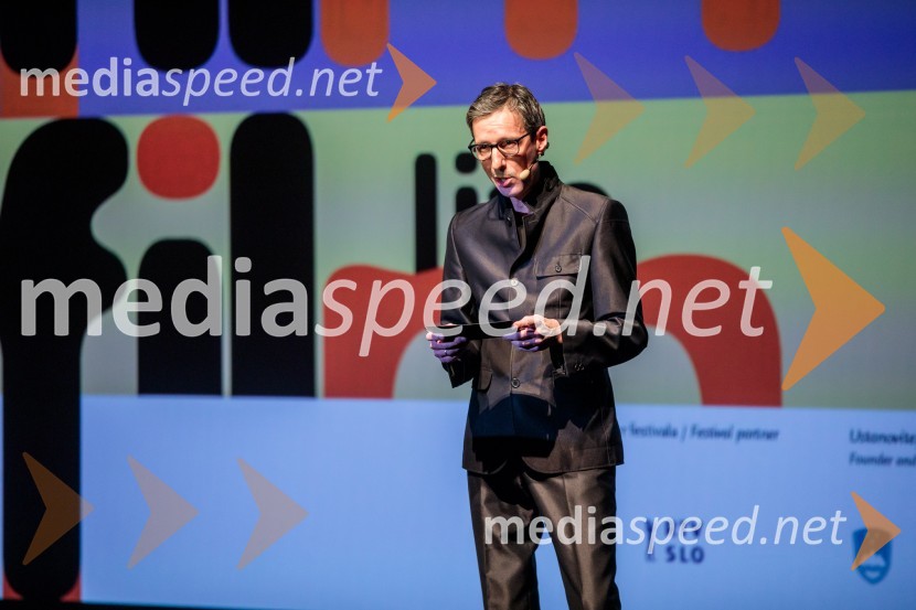  Boštjan Narat, publicist, moderator, igralecOdprtje 35. Ljubljanskega mednarodnega filmskega festivala Liffe