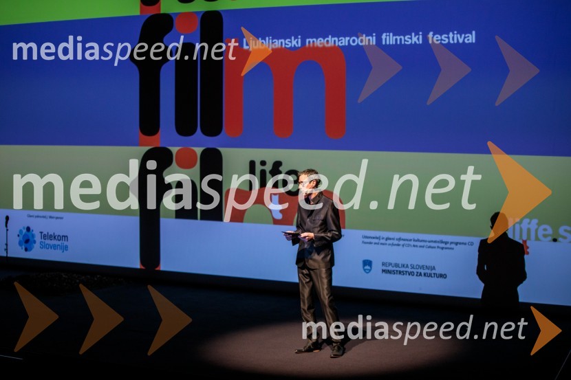  Boštjan Narat, publicist, moderator, igralecOdprtje 35. Ljubljanskega mednarodnega filmskega festivala Liffe