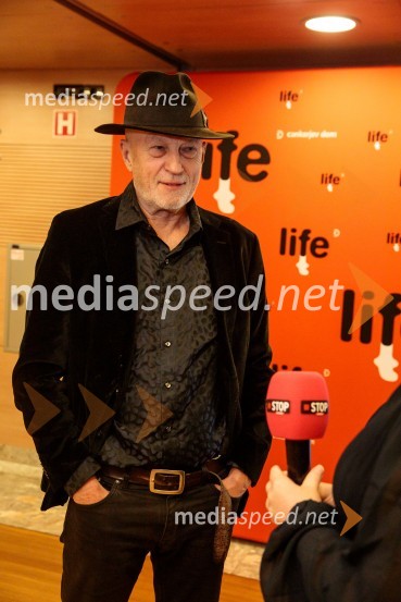  Vlado Kreslin, glasbenikOdprtje 35. Ljubljanskega mednarodnega filmskega festivala Liffe