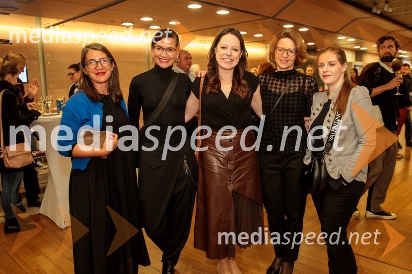  ... ;  Simona  Belle, služba za stike z javnostmi MGL;  Medeja  Medved, Cankarjev dom;  ... ;  ... Odprtje 35. Ljubljanskega mednarodnega filmskega festivala Liffe