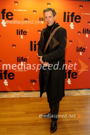  Boštjan Narat, publicist, moderator, igralecOdprtje 35. Ljubljanskega mednarodnega filmskega festivala Liffe