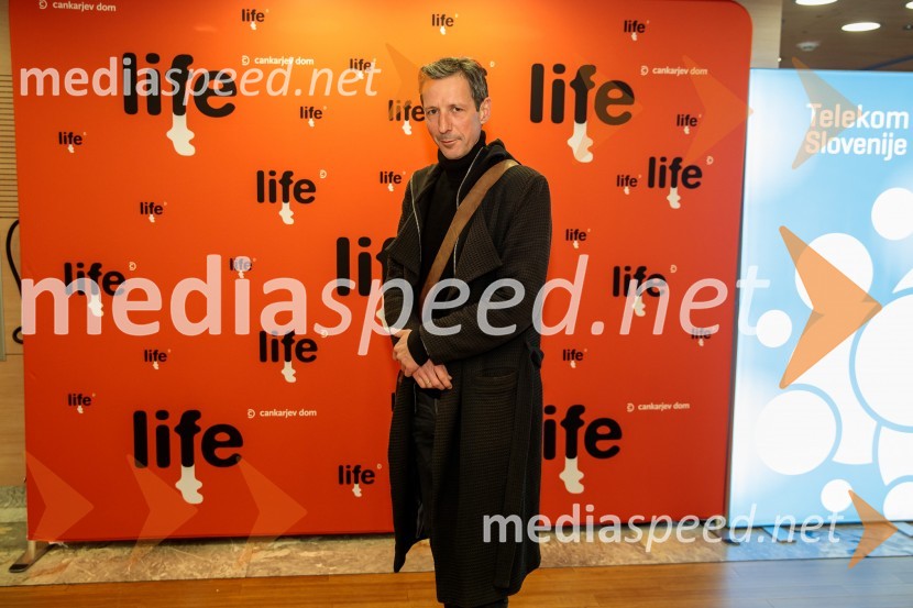  Boštjan Narat, publicist, moderator, igralecOdprtje 35. Ljubljanskega mednarodnega filmskega festivala Liffe