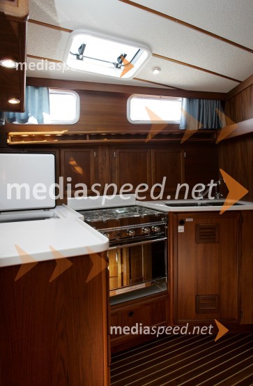 Jadrnica Nauticat 331Jadrnica Nauticat 331, test