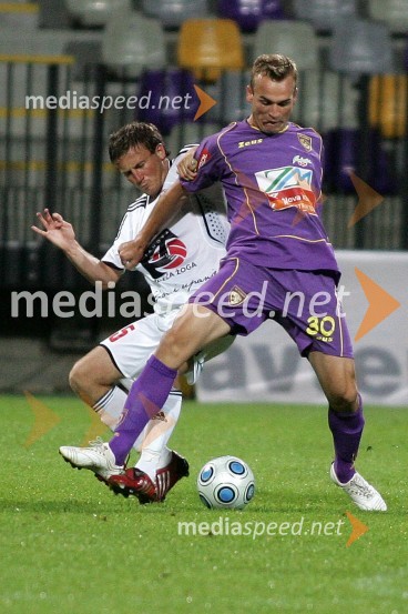 Tabot Enowe Juvette, nogometaš NK Interblock in Dalibor Volaš, nogometaš NK MariborNogometna tekma, Superpokal 2009, NK Maribor:NK Interblock