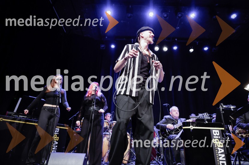  Žigan Krajnčan, igralec, plesalec, koreografŽigan Krajnčan navdušil z orkestrom Big Band RTV Slovenija