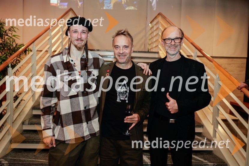  Žigan Krajnčan, igralec, plesalec, koreograf;  Jani Hace, glasbenik, Siddharta;  Lojze  Krajnčan, dirigent Big Banda RTV Slovenija Žigan Krajnčan navdušil z orkestrom Big Band RTV Slovenija