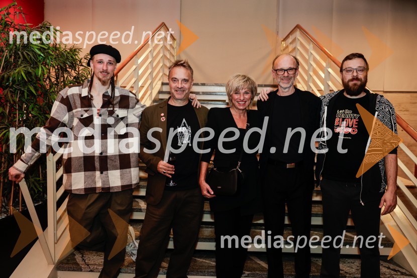  Žigan Krajnčan, igralec, plesalec, koreograf;  Jani Hace, glasbenik, Siddharta;  Romana Krajnčan, pevka;  Lojze  Krajnčan, dirigent Big Banda RTV Slovenija ;  Kristijan Krajnčan, glasbenikŽigan Krajnčan navdušil z orkestrom Big Band RTV Slovenija