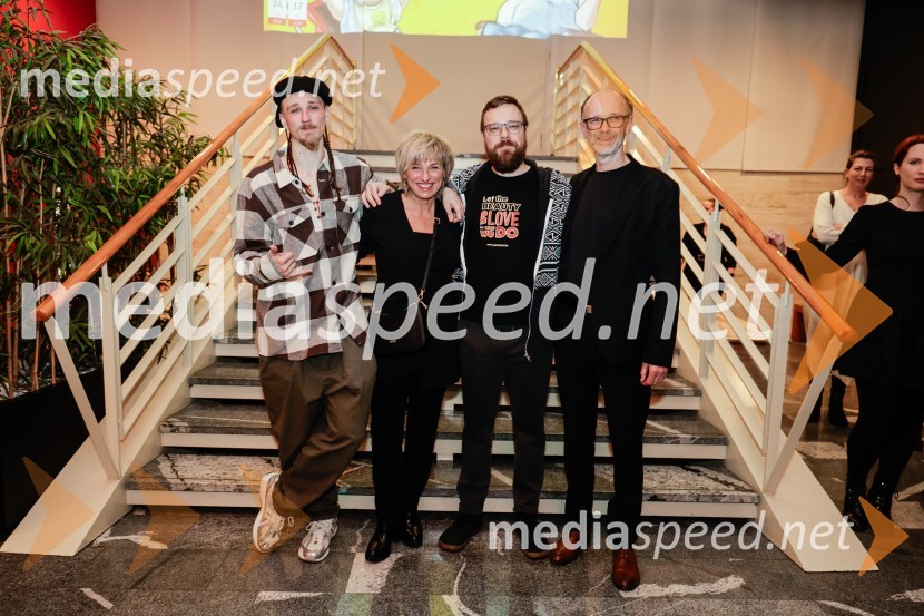  Žigan Krajnčan, igralec, plesalec, koreograf;  Romana  Krajnčan, pevka;  Kristijan Krajnčan, glasbenik;  Lojze  Krajnčan, dirigent Big Banda RTV Slovenija Žigan Krajnčan navdušil z orkestrom Big Band RTV Slovenija