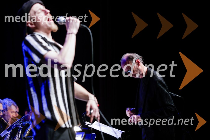  Žigan Krajnčan, igralec, plesalec, koreograf;  Lojze  Krajnčan, dirigent Big Banda RTV Slovenija Žigan Krajnčan navdušil z orkestrom Big Band RTV Slovenija