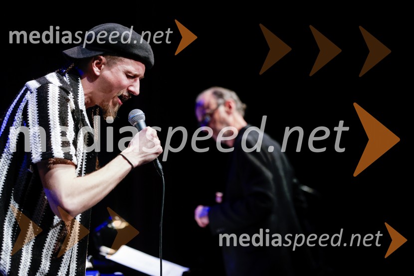  Žigan Krajnčan, igralec, plesalec, koreograf;  Lojze  Krajnčan, dirigent Big Banda RTV Slovenija Žigan Krajnčan navdušil z orkestrom Big Band RTV Slovenija